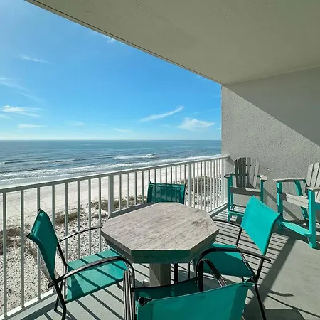 Tropic Isle 702 Vila