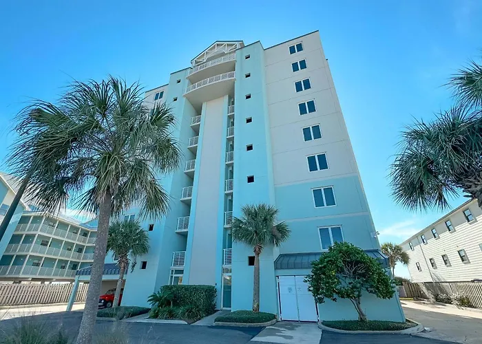 Holiday home Tropic Isle 702 *